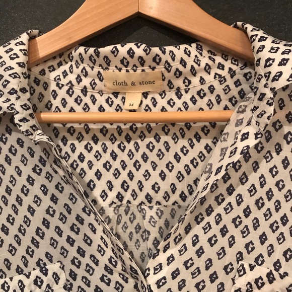 Anthropologie Cloth & Stone Button Blouse M NWOT! - Picture 2 of 5